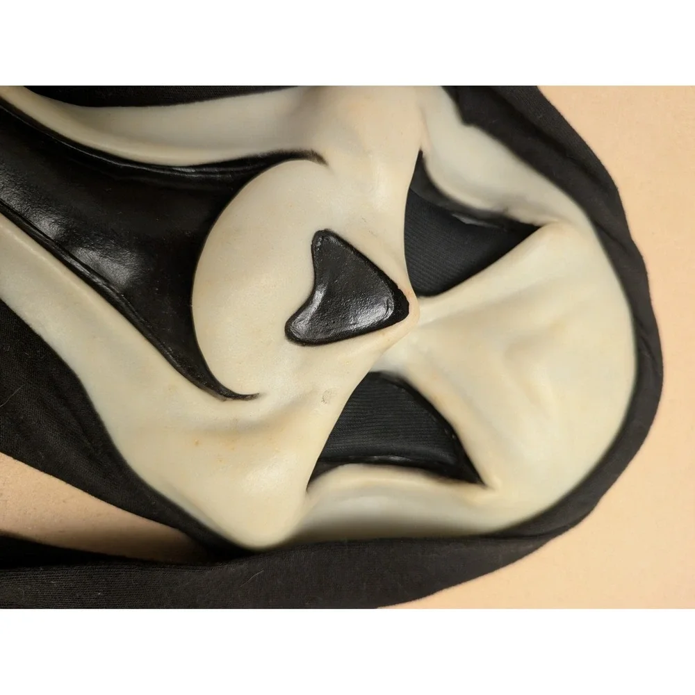 Vintage 90s Fun World Scream Mask Horror Movie Halloween Costume Accessory